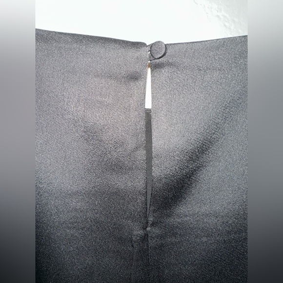 Banana Republic black Loire camisole with thin straps - Picture 5 of 11